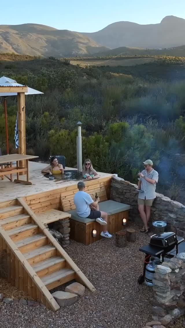 Zola and Sena sit just 1km apart. Close enough to share meals, far enough to keep your own quiet.
A perfect option for four people wanting time together, without being on top of each other.
Together, but separate.