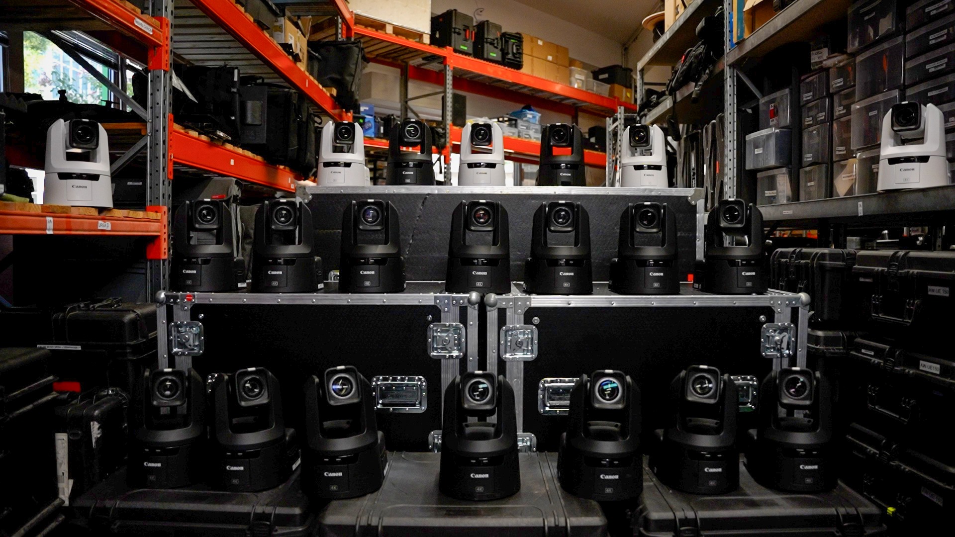 🤓 C'est la #rentrée des classes aussi chez multiCAM Live 🌈🔎 Photo de la promo 2025-202....