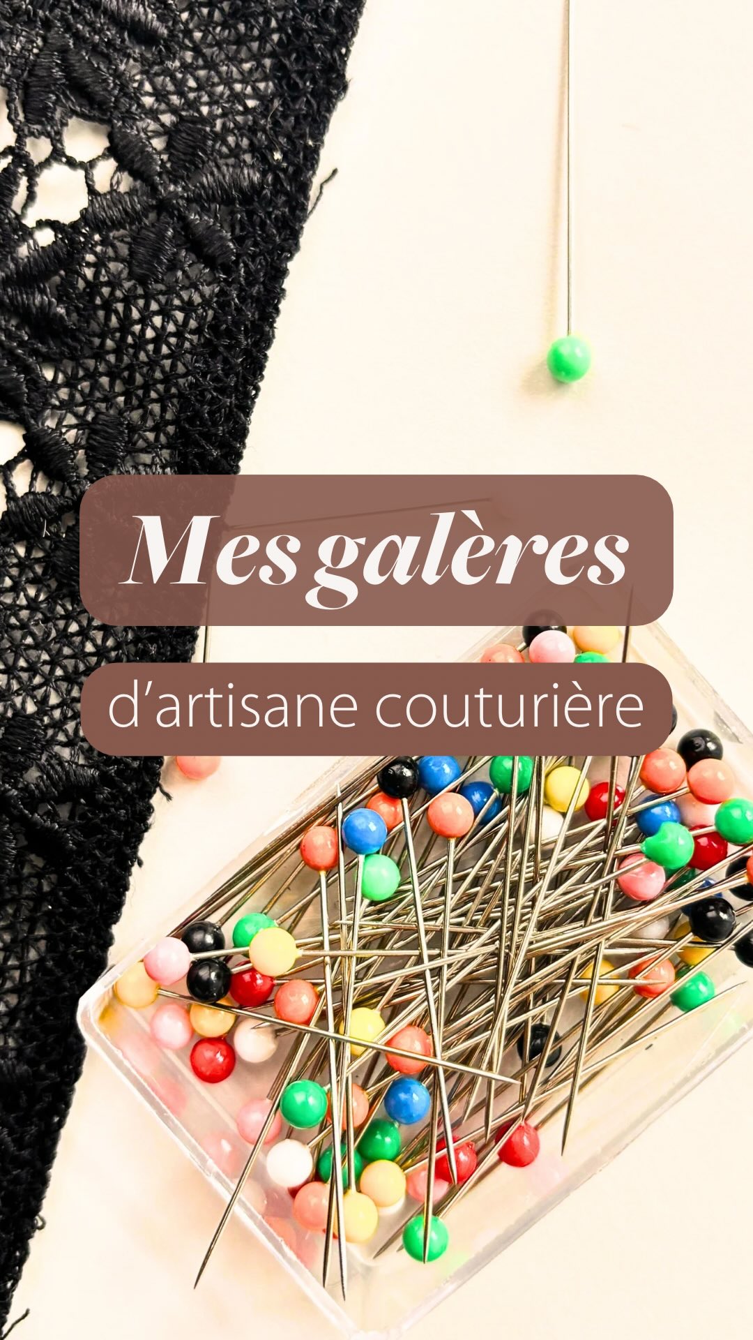 Galères en vue 🏴☠️
Ma vie de couturière est loin d’être un long fleuve tranquille ⛵️
Je ne supporte pas que les textiles puissent aller à la poubelle alors que je suis potentiellement capable de les réparer, même si le projet est ambitieux.
Alors je m’investis toujours beaucoup pour sauver ces objets grâce à mes compétences.
Quitte à me mettre dans des situations compliquées, qui me poussent dans mes retranchements. 🧗♀️
Avec l’expérience, je suis un peu plus sage… mais sûrement pas assez pour ne pas retomber dans le piège.
Et toi, quel est ton pronostic ?
Émilie 🧵
Artisane couturière 🪡 , spécialiste de la réparation, de la retouche et d’upcycling♻️