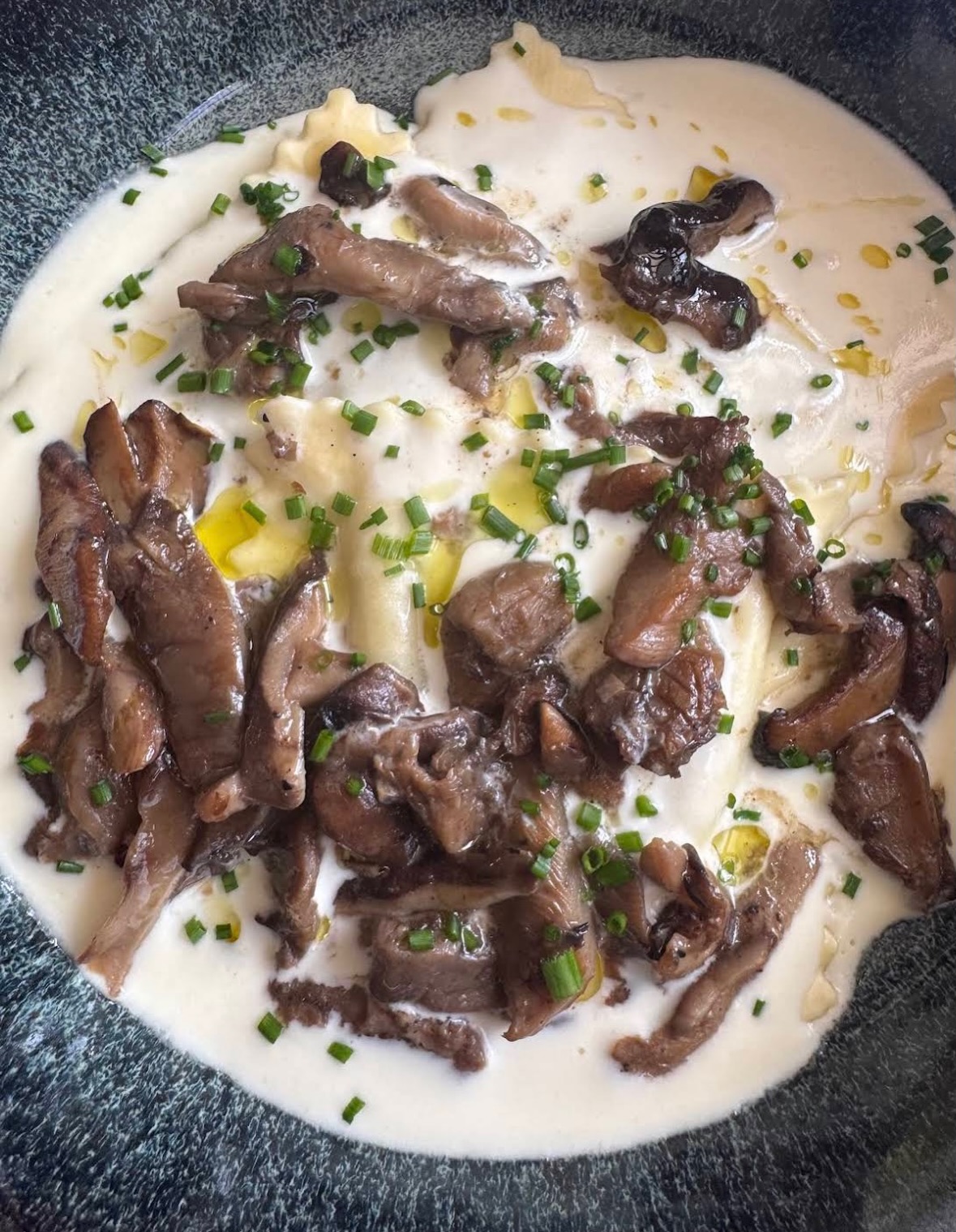 Un grand MERCI à notre cliente Lou pour ces jolies photos et les 5 étoiles sur Google…! 🥰🙏🏽
À tout à l’heure pour une pause repas en terrasse…!!!
😍😊