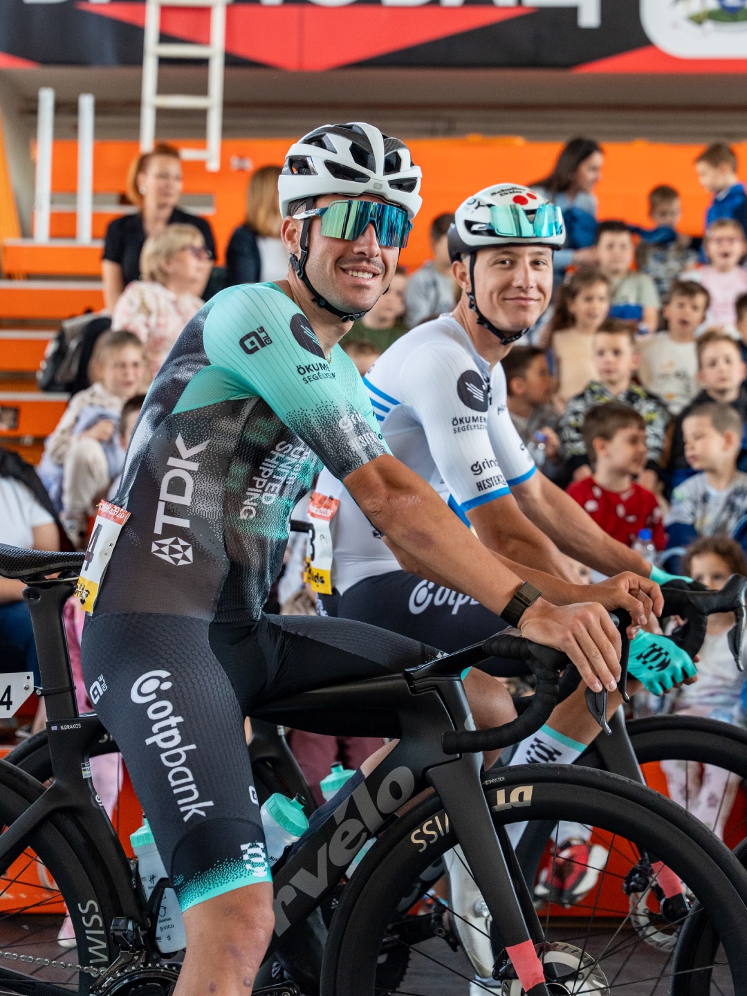 🛡️ @belgrade_banjaluka Stage 2 recap:
Niki scores the team’s sixth win of the season, and his fourth! 👊
-
Képek a tegnapi szakaszról, ahol Niki megszerezte idei negyedik győzelmét,
ami egyben a csapat hatodik sikere volt a szezonban. 👊
📸 @lapajhu
#tus_riders #TeamUnitedShipping